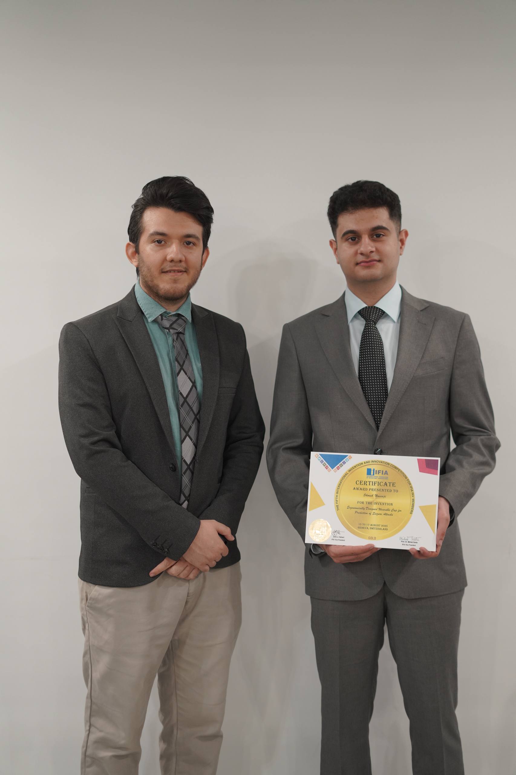 عکسهایی از مراسم تقدیر از آقای شعیب نساجی